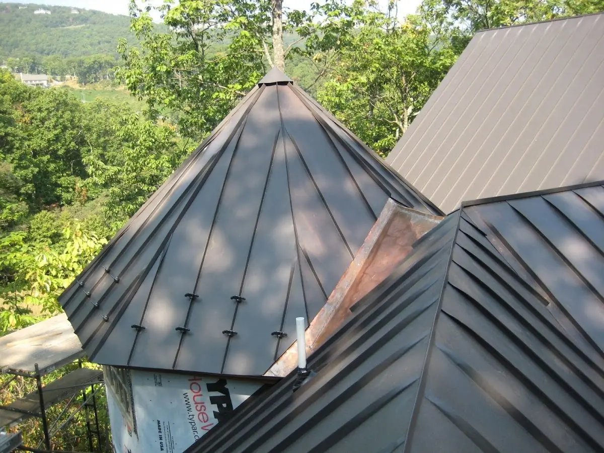 Professional Roof Tarp Installation by Craftsman Roofing in Bristol